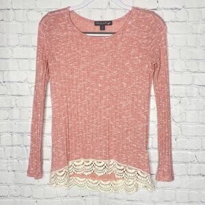 Living Doll Size XS Lightweight Pink Knit Scoop Neck Top Off White Lace Trim